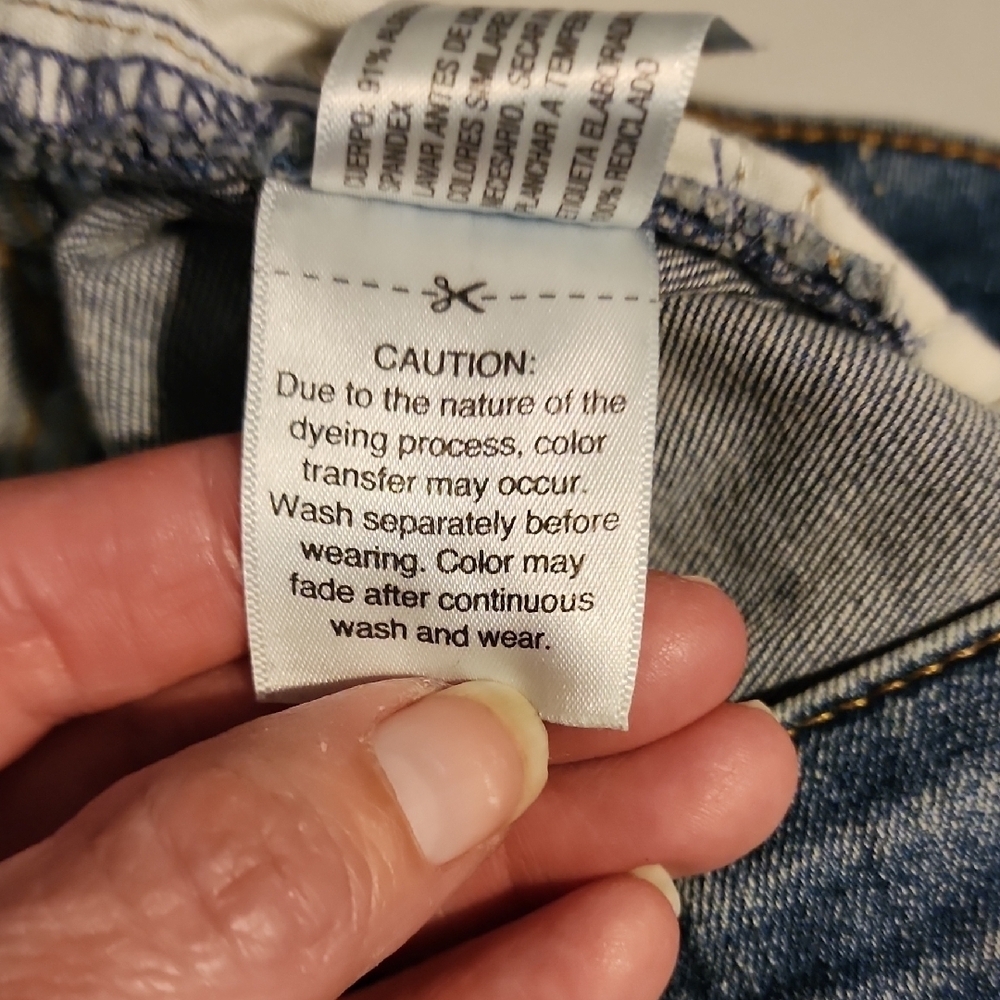 Universal Thread Blue High-Waisted Jean Shorts - Picture 5 of 12